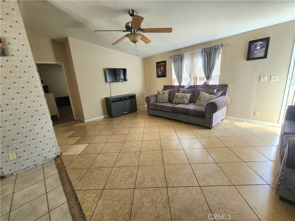 3713 Mountain View Drive