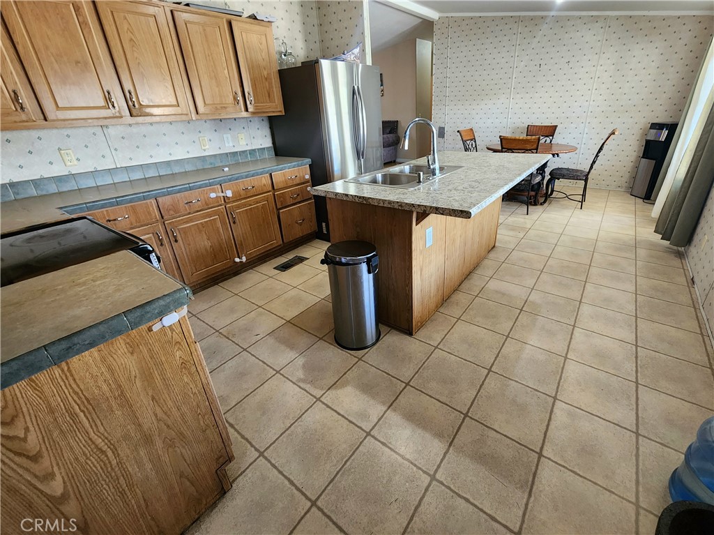 3713 Mountain View Drive