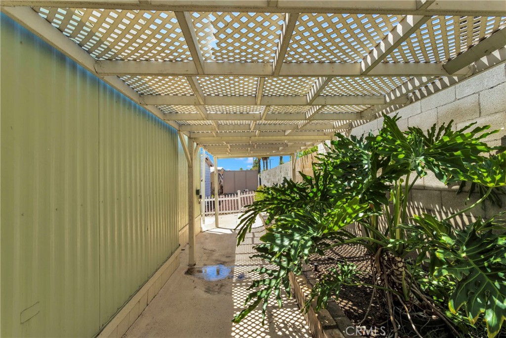 200 W San Bernardino Avenue 35