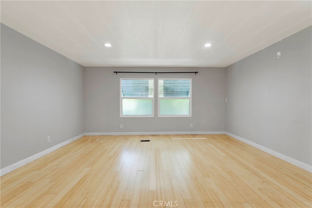 200 W San Bernardino Avenue 35