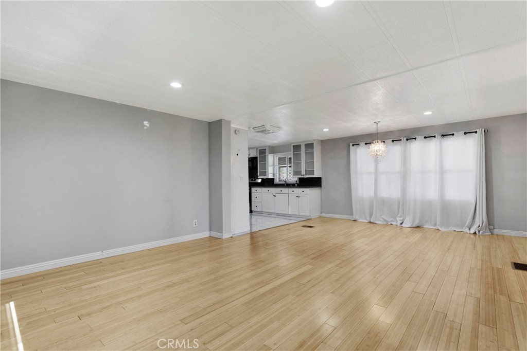 200 W San Bernardino Avenue 35