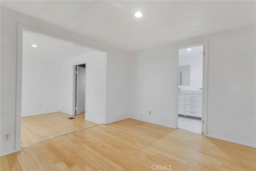 200 W San Bernardino Avenue 35