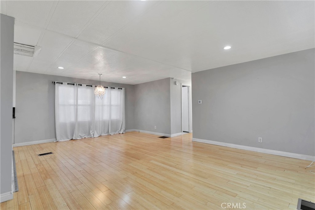 200 W San Bernardino Avenue 35