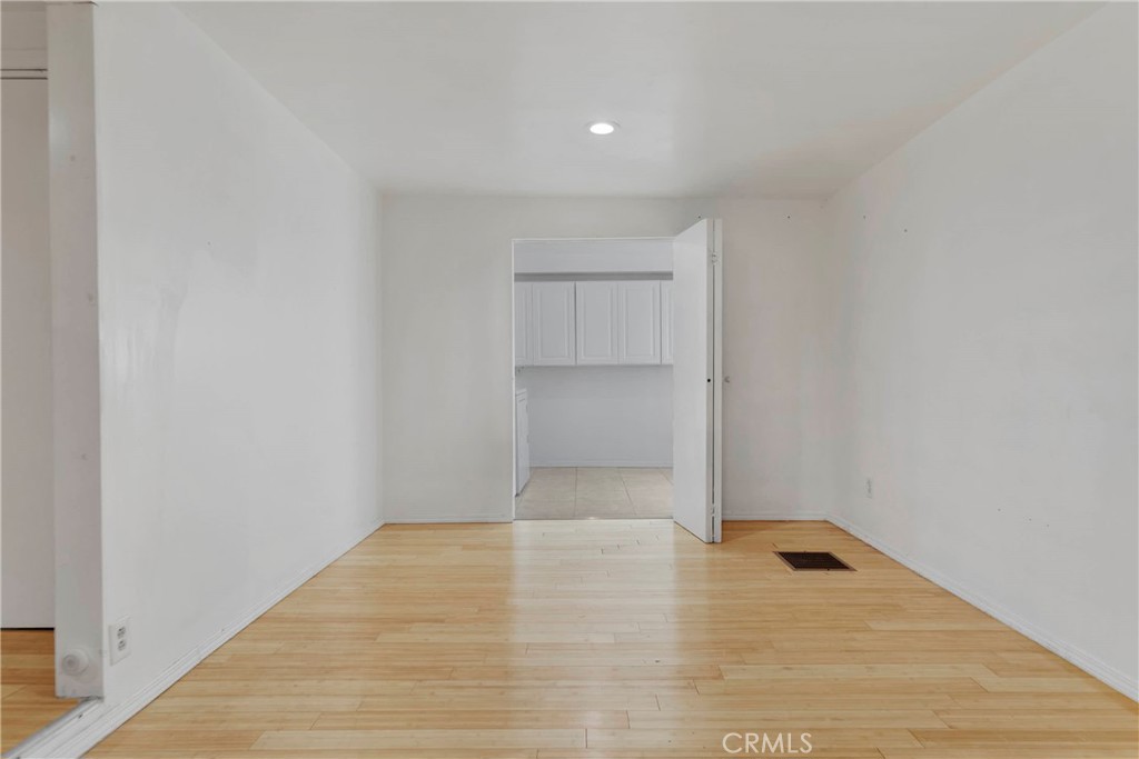 200 W San Bernardino Avenue 35