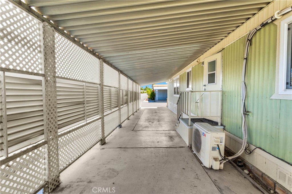 200 W San Bernardino Avenue 35