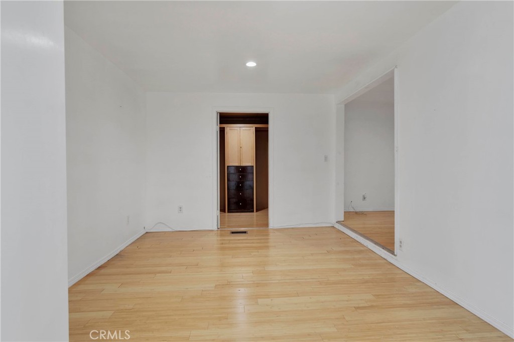 200 W San Bernardino Avenue 35