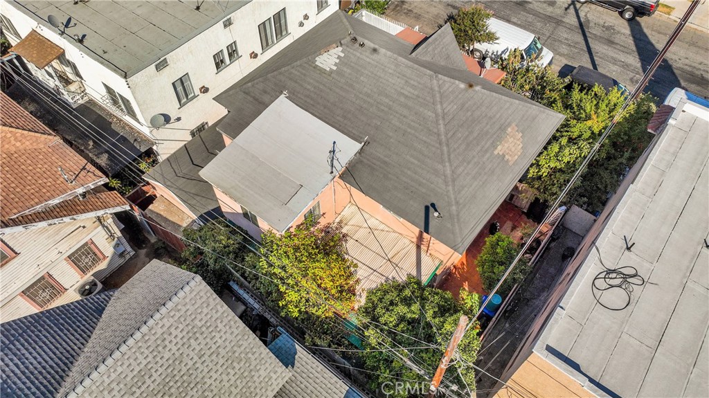 1677 S Ardmore Avenue