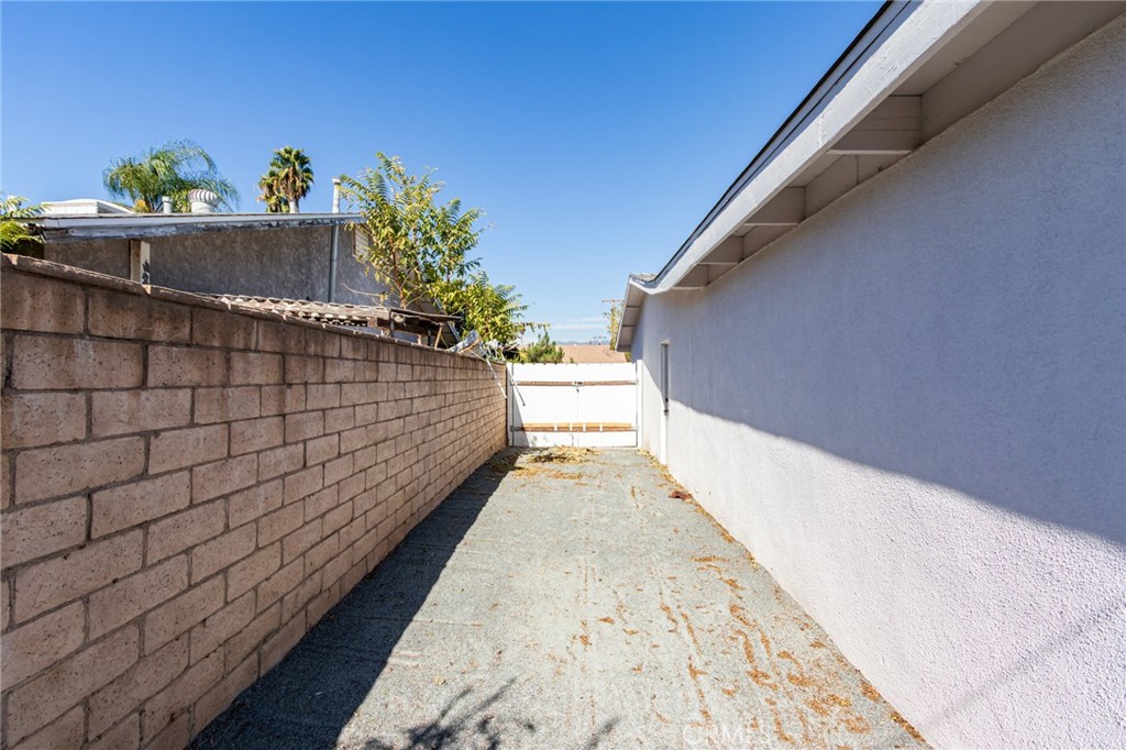 603 E Van Koevering Street