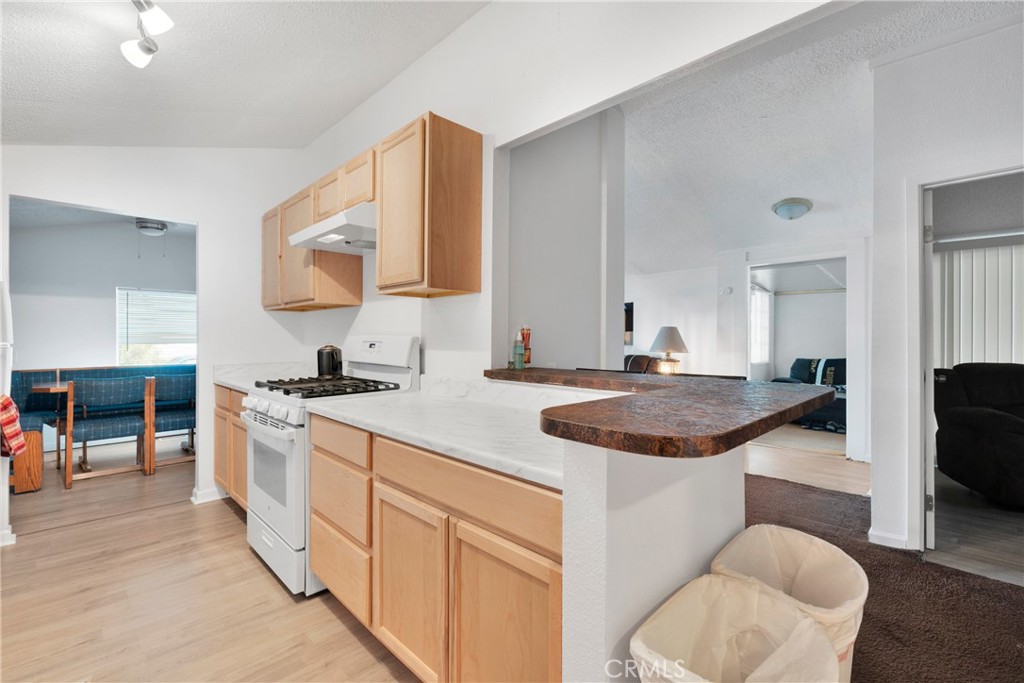 20683 Waalew Road 114