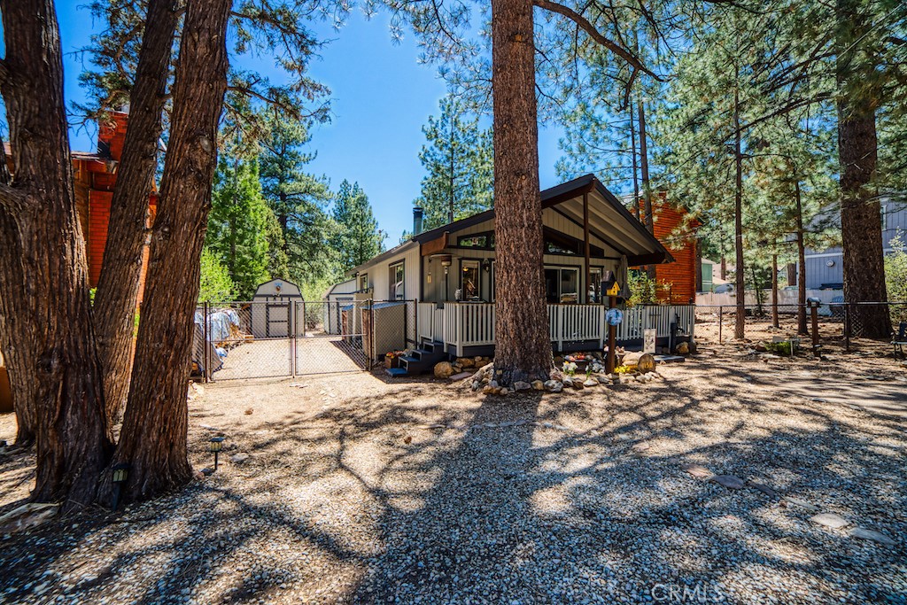 1150 Pine Ridge Lane