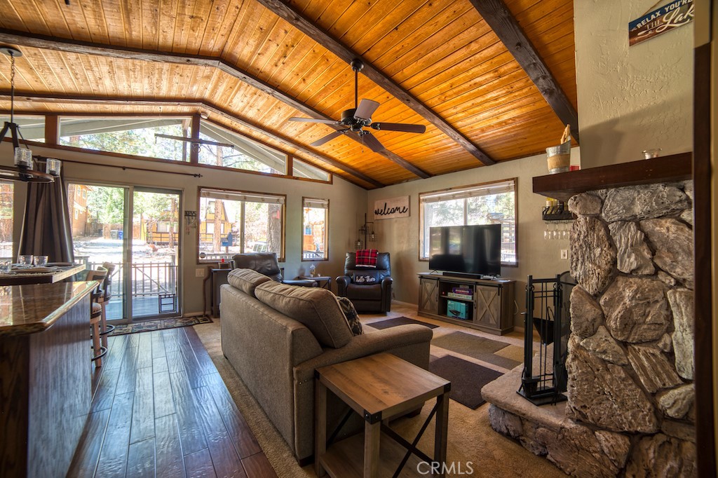 1150 Pine Ridge Lane