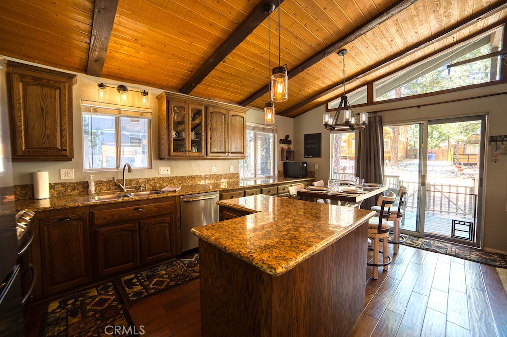 1150 Pine Ridge Lane