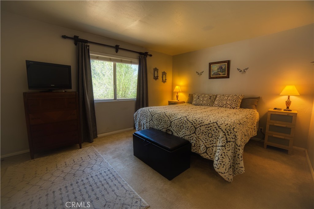 1150 Pine Ridge Lane