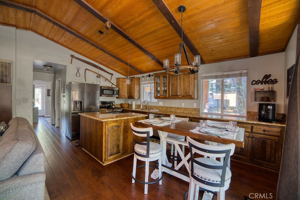 1150 Pine Ridge Lane