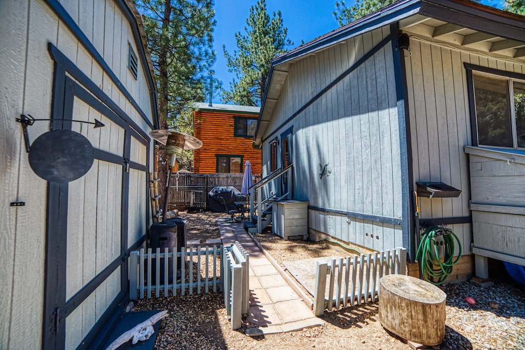 1150 Pine Ridge Lane