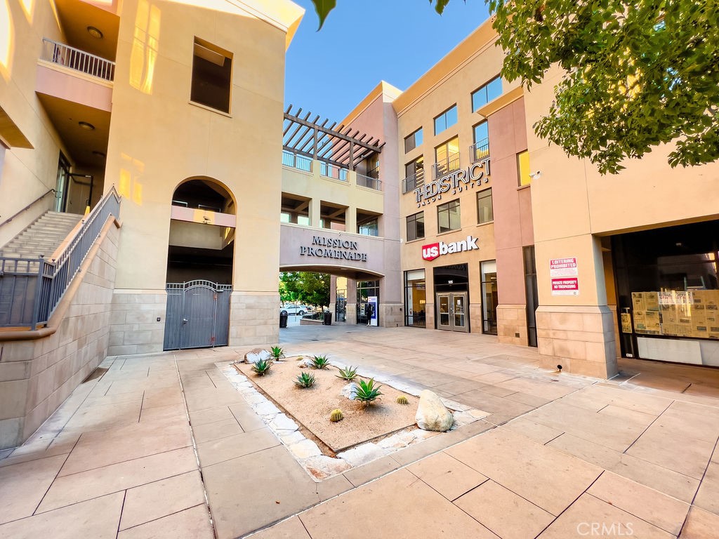 101 W Mission Boulevard 327