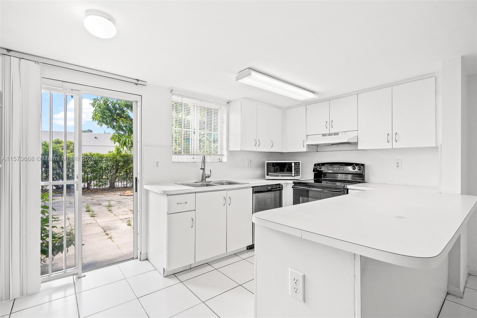 311 NW 82nd Ave # 1205