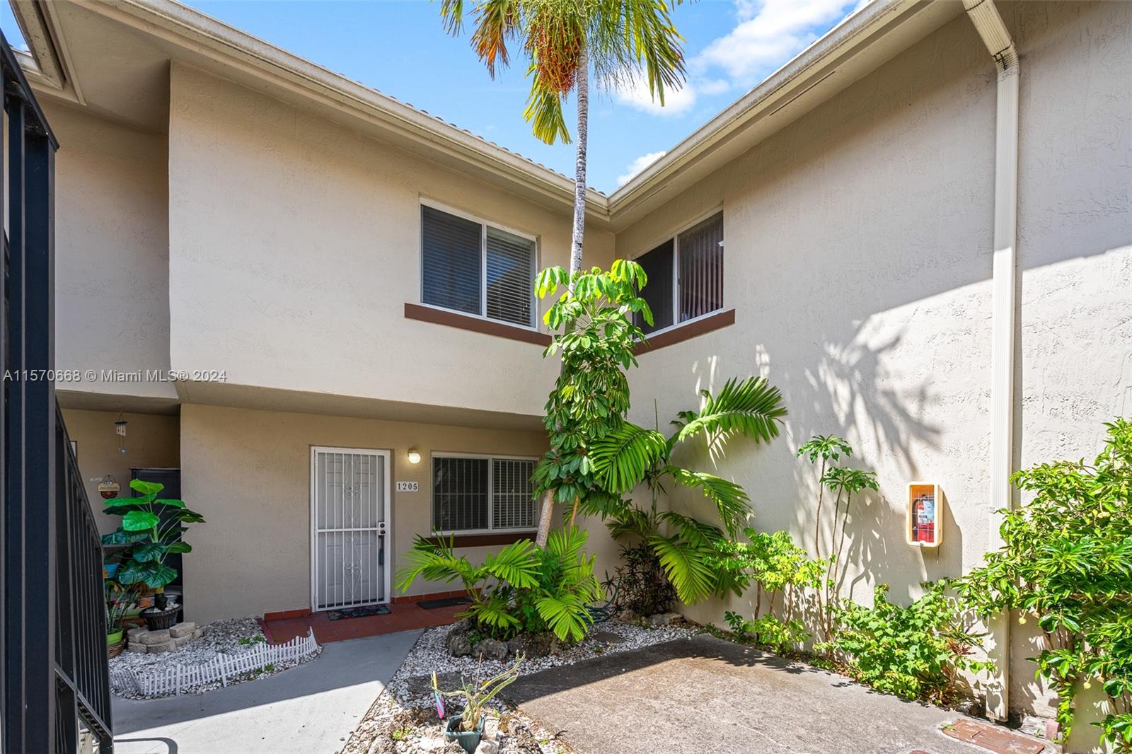 311 NW 82nd Ave # 1205