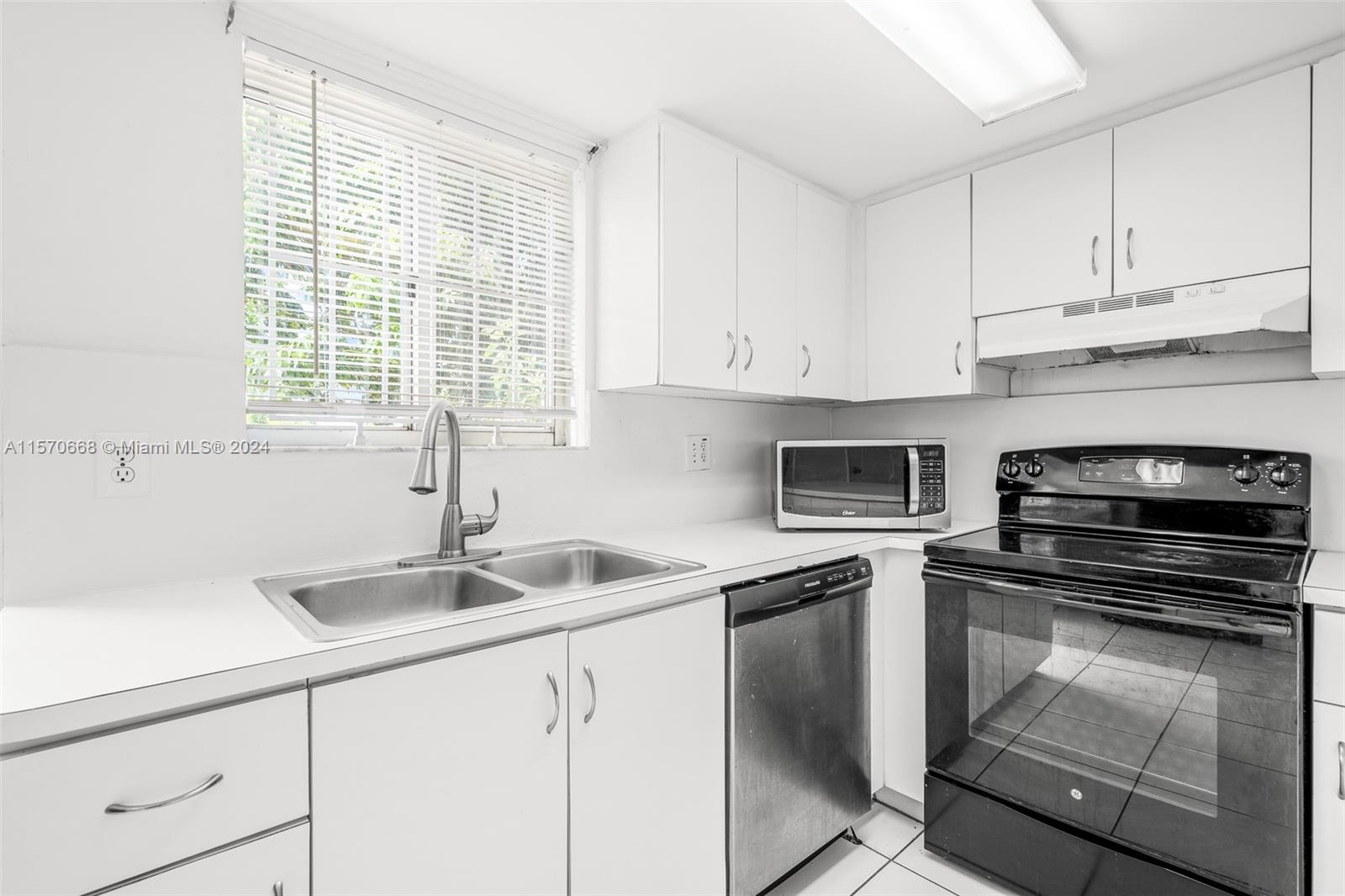 311 NW 82nd Ave # 1205