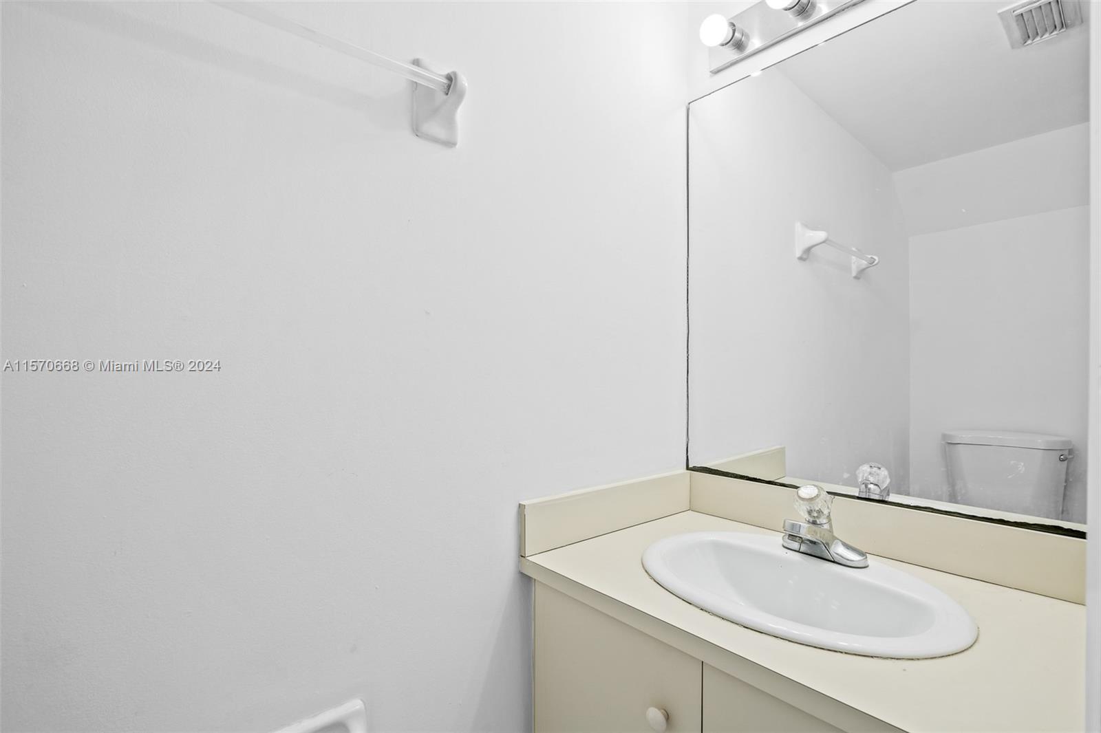 311 NW 82nd Ave # 1205