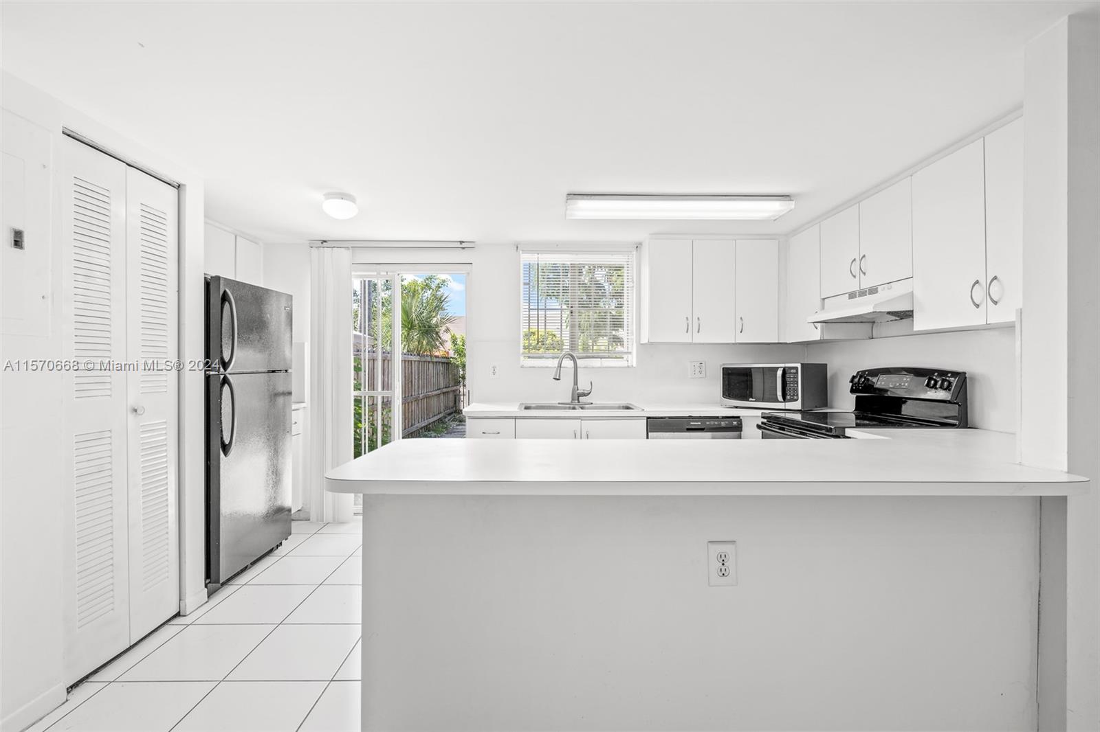 311 NW 82nd Ave # 1205