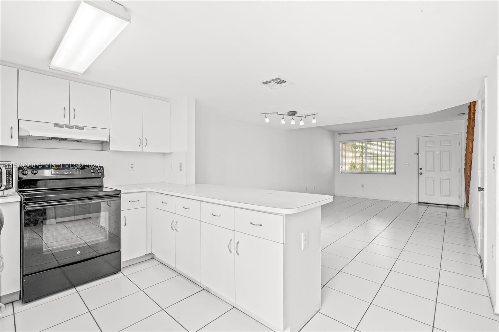 311 NW 82nd Ave # 1205