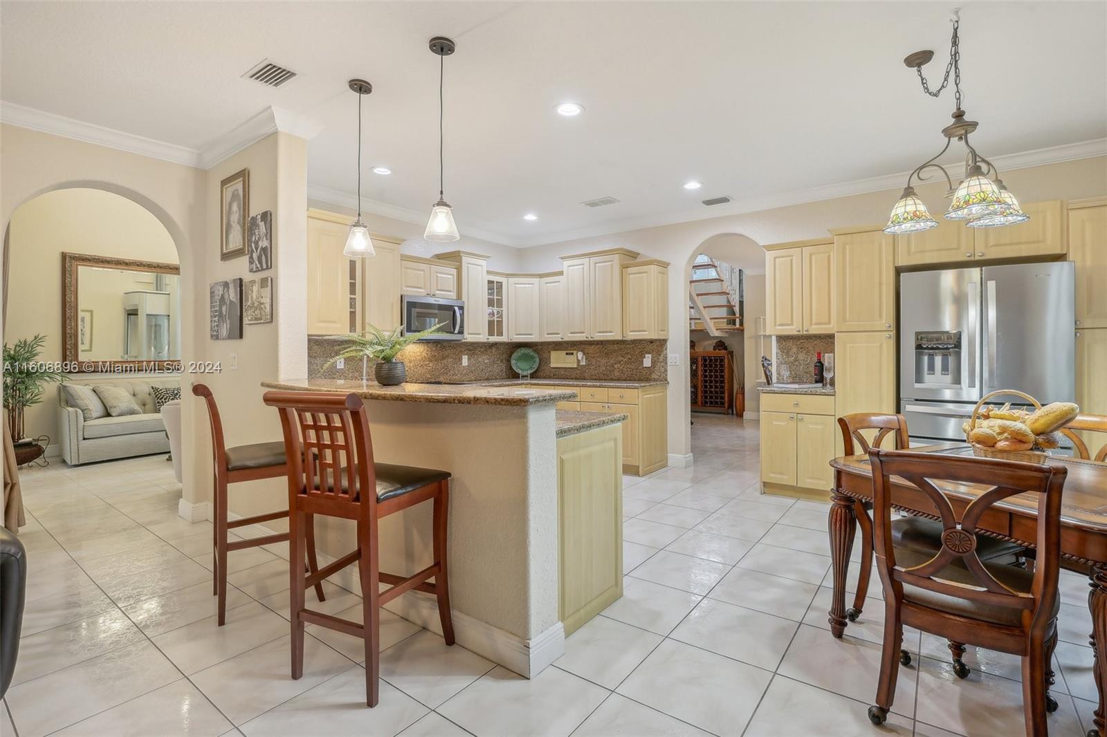 7802 NW 165th Ter