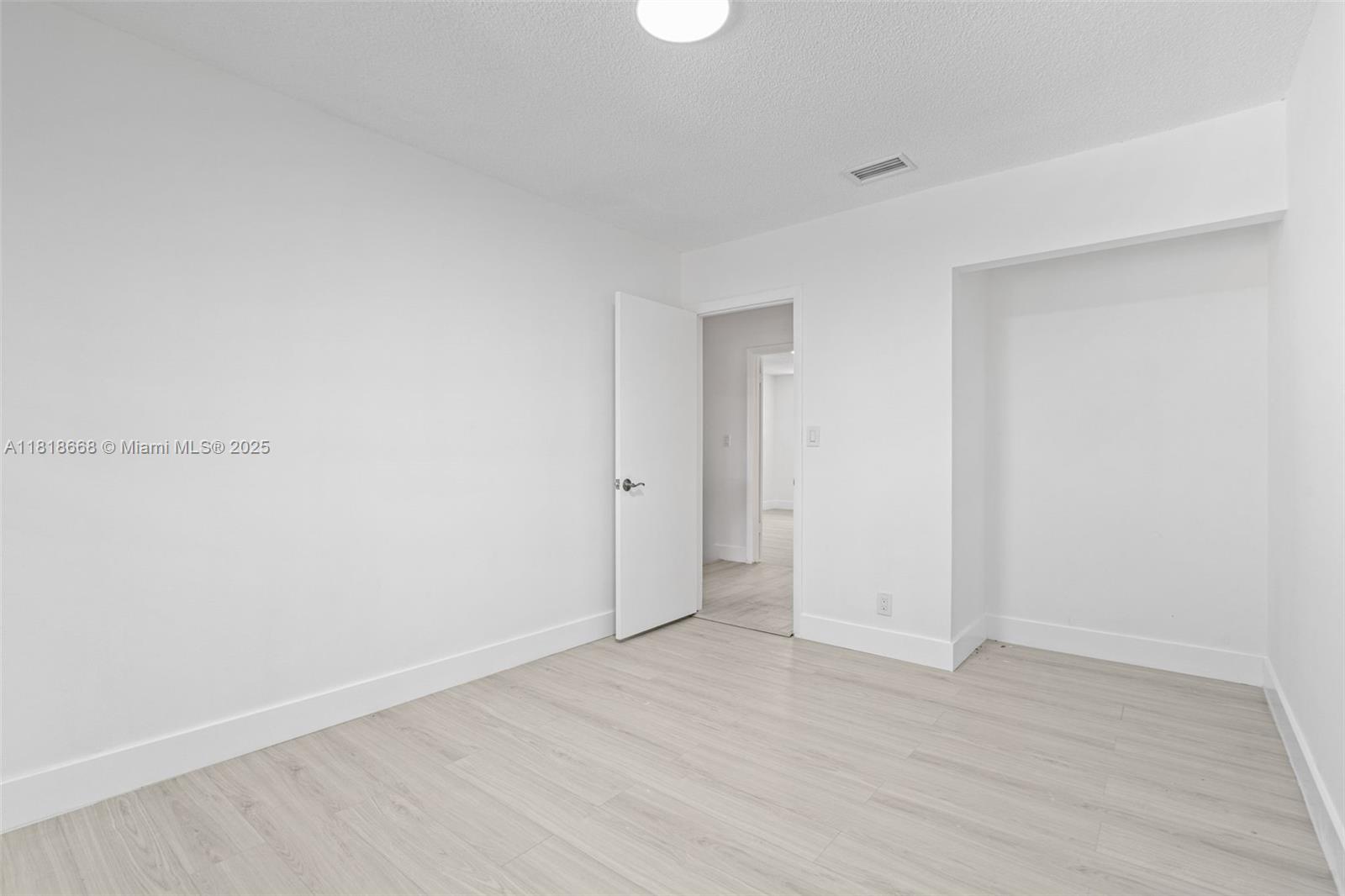 7175 Nova Dr # 303