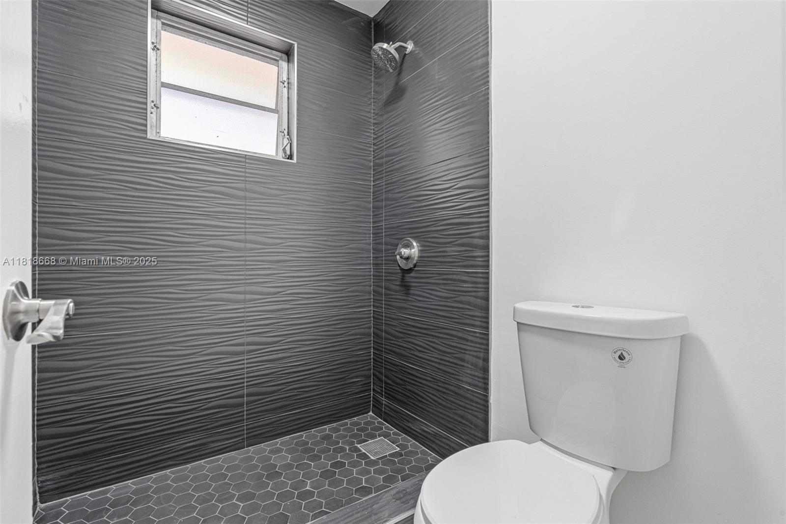 7175 Nova Dr # 303