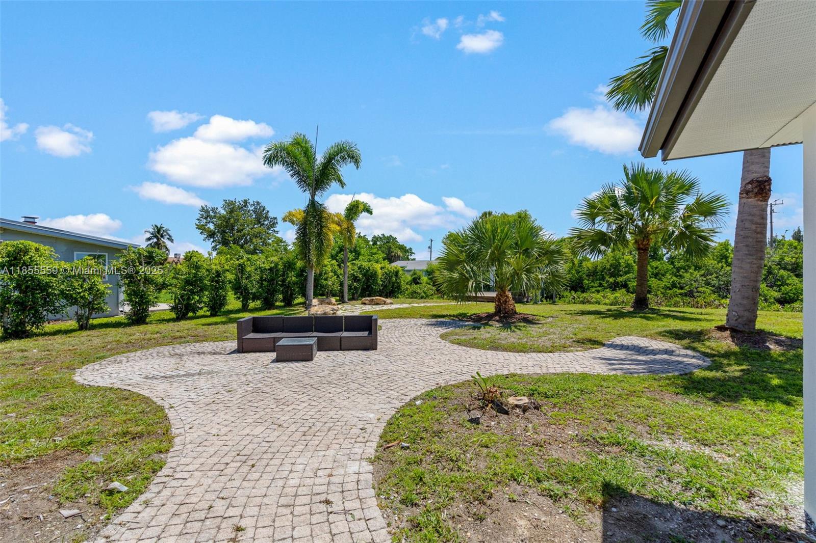 3120 Magnolia Way