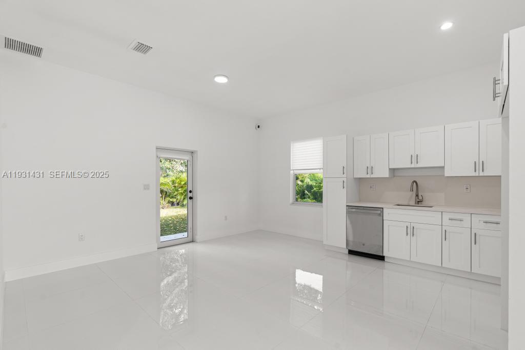 755 NW 83 ST