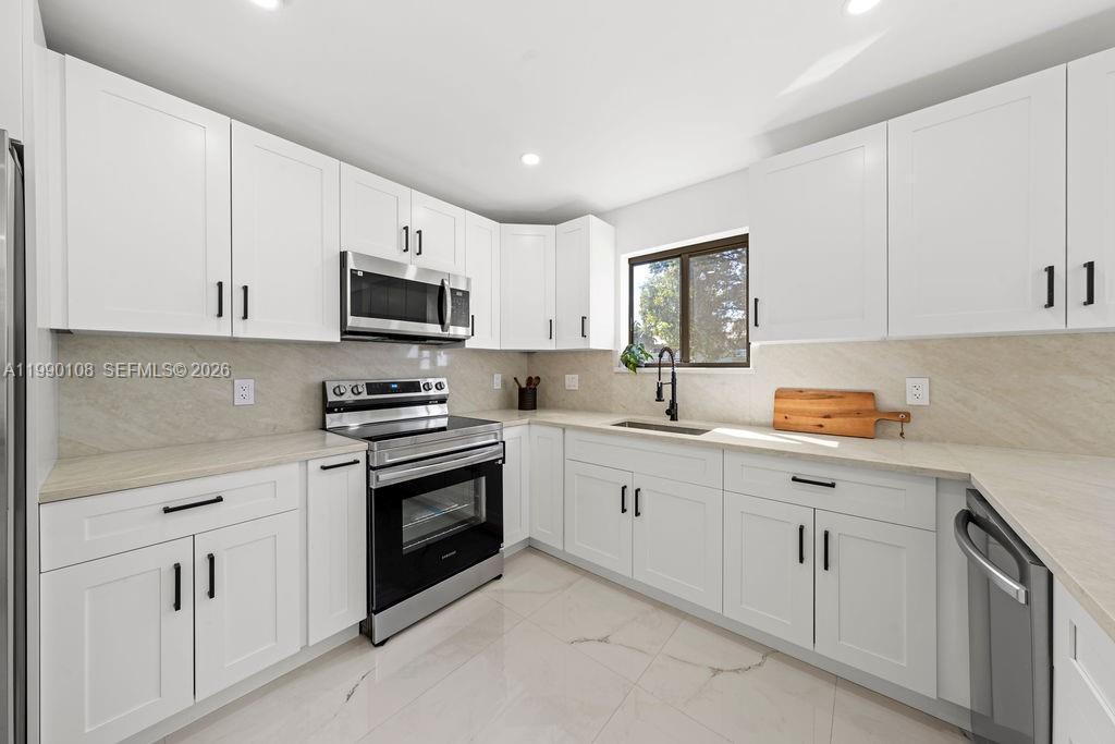 10510 SW 148th Ave Dr