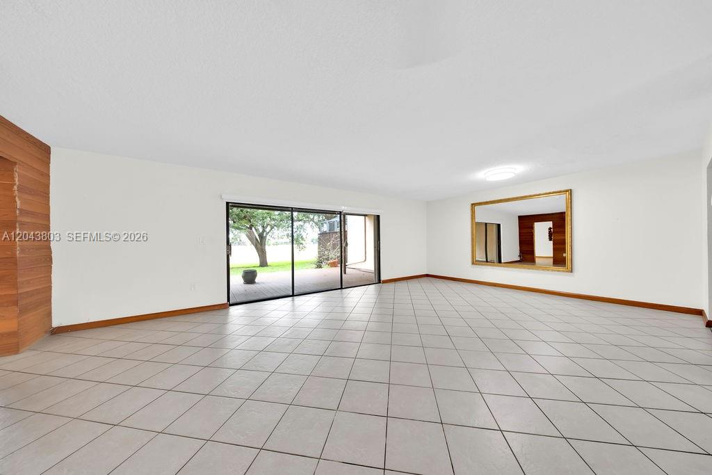 19408 W Lake Dr