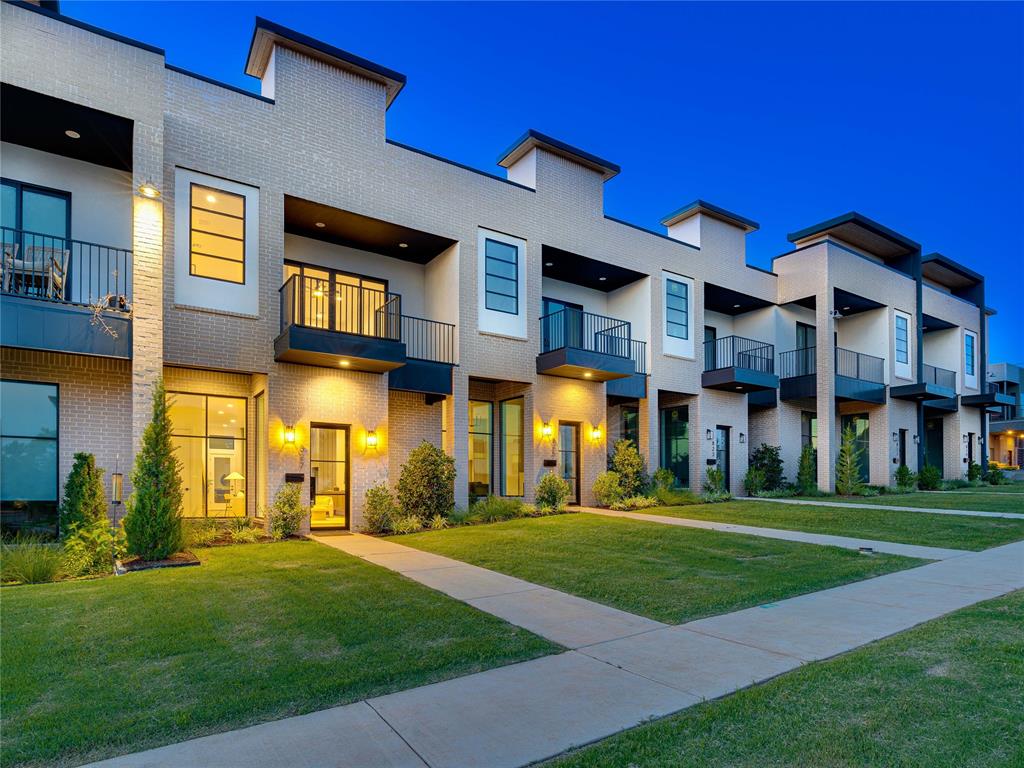 827 NW 8TH Street