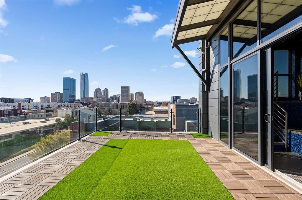 301 NE 4th Street Unit: PH