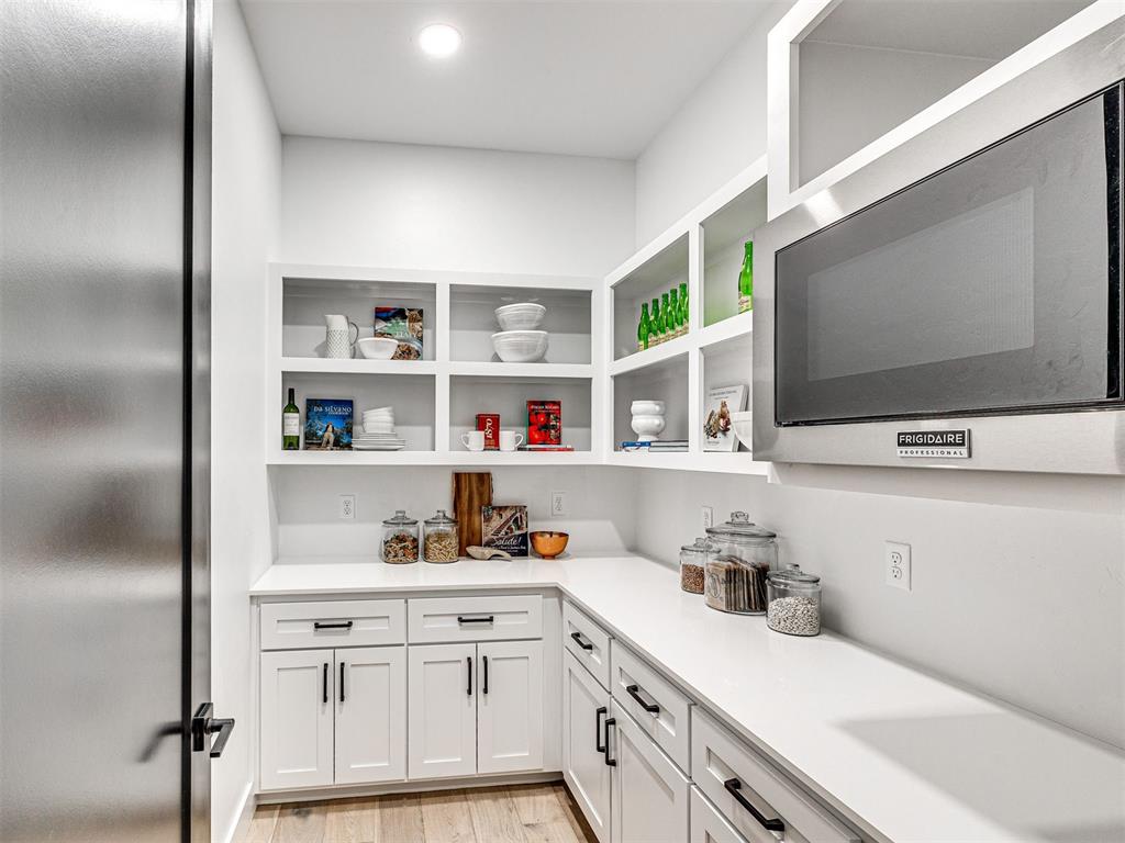 1429 Pedras Place