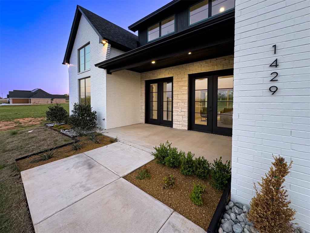 1429 Pedras Place