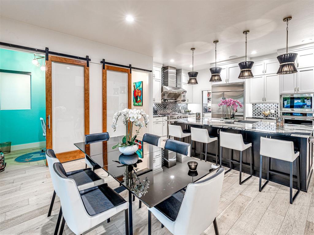 2824 Guilford Lane