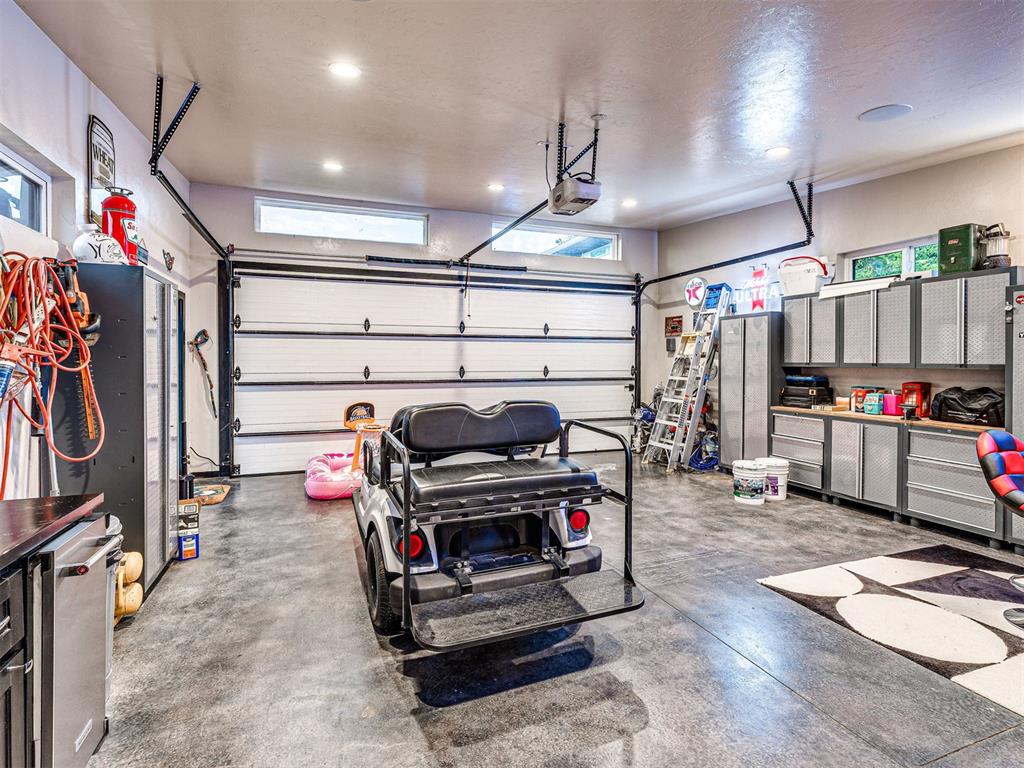2824 Guilford Lane