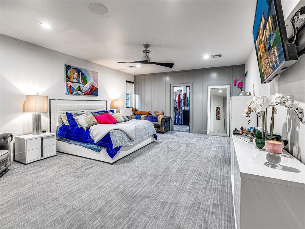 2824 Guilford Lane