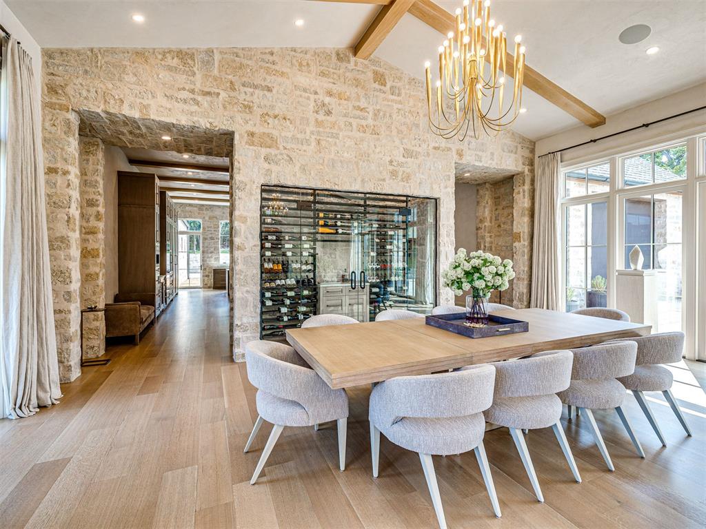 2909 Spring Crest Circle