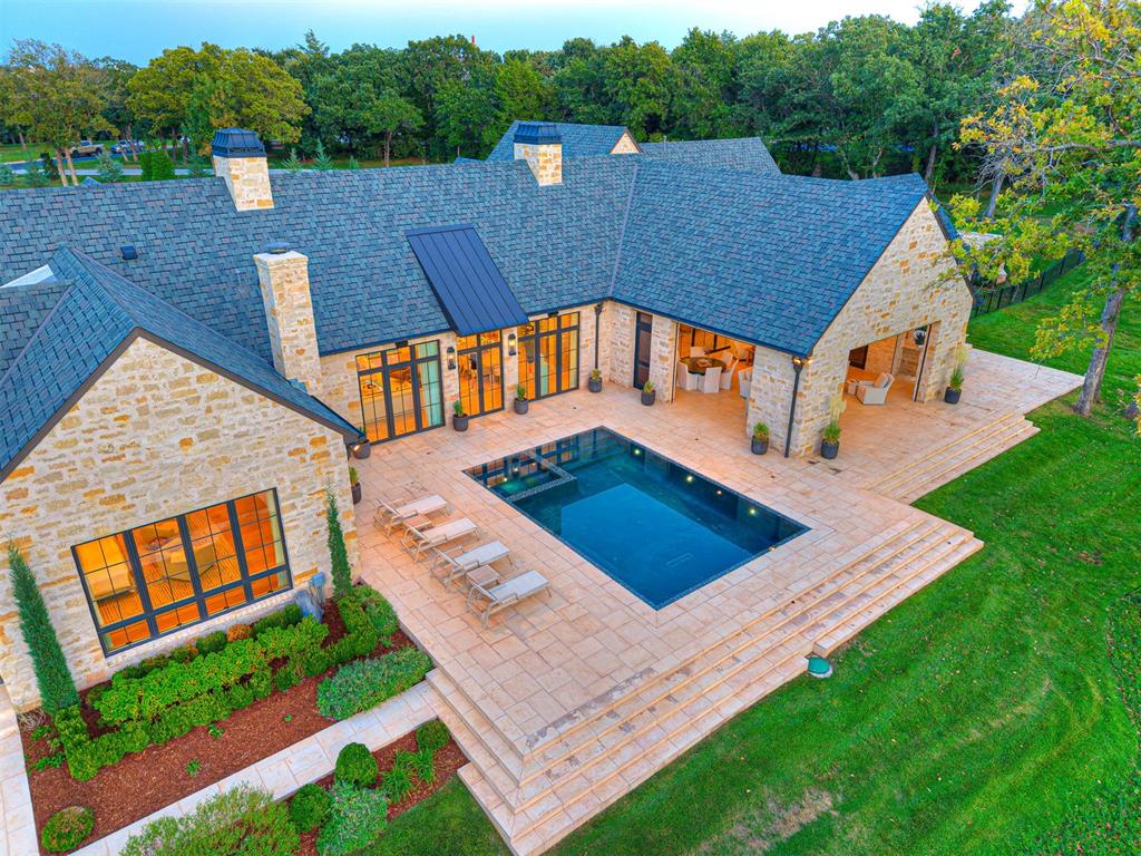 2909 Spring Crest Circle