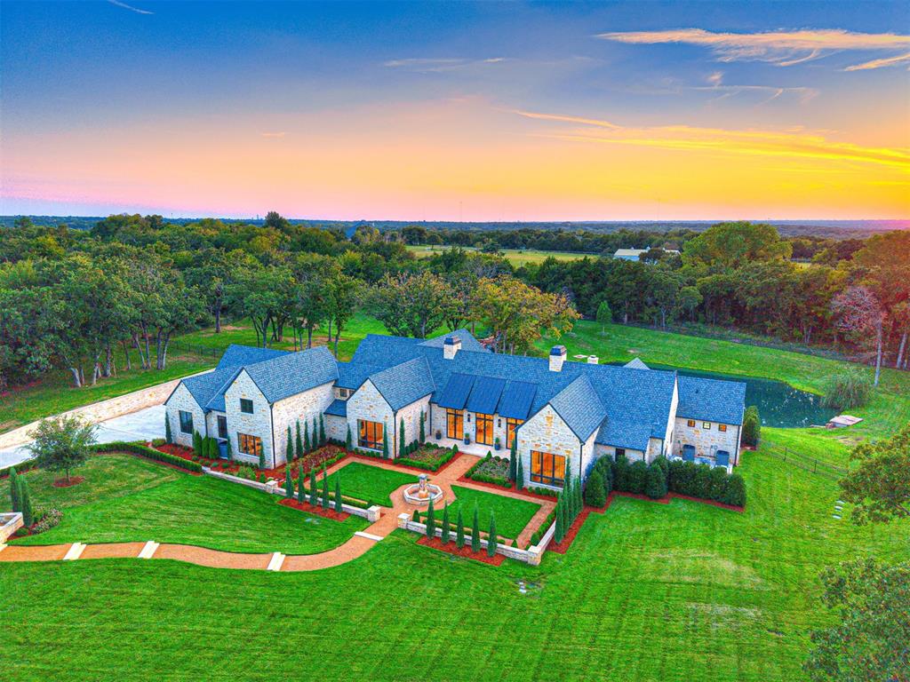 2909 Spring Crest Circle