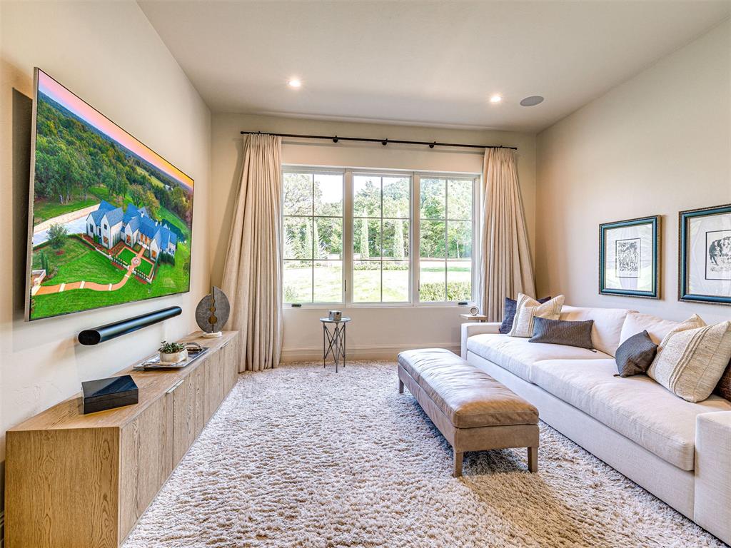 2909 Spring Crest Circle