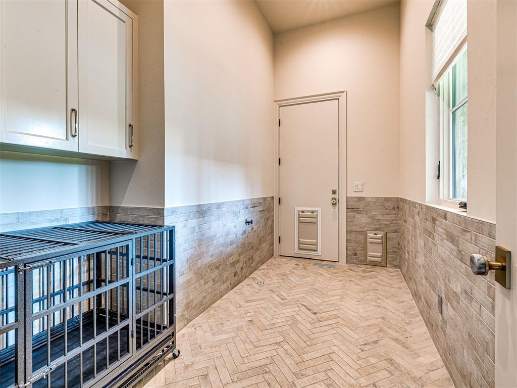 2909 Spring Crest Circle