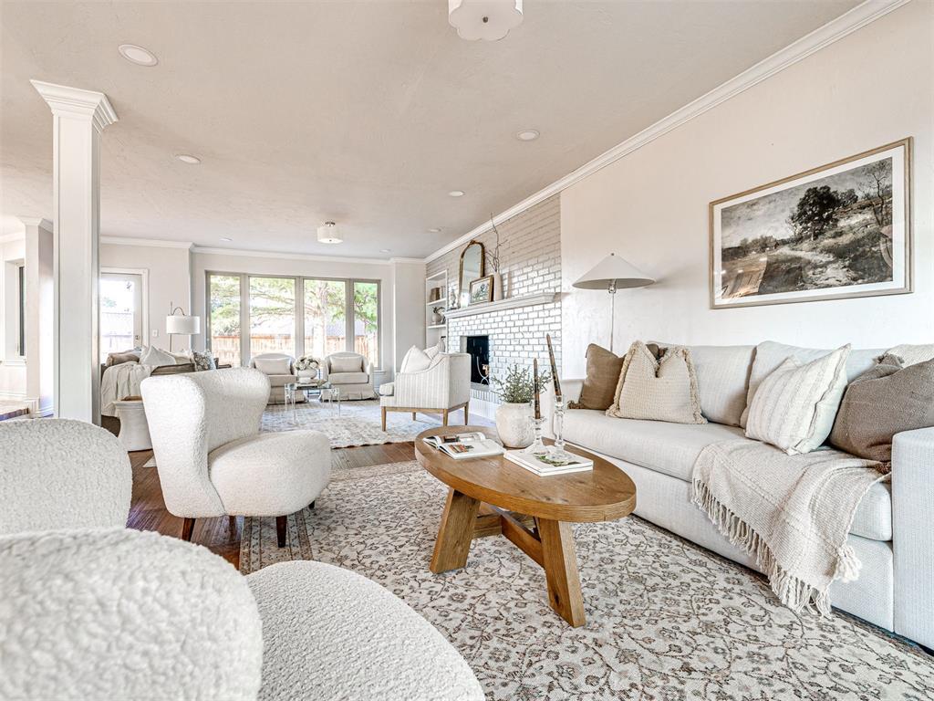 3305 W Rock Creek Road