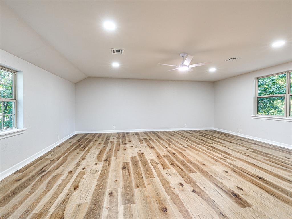 3305 W Rock Creek Road