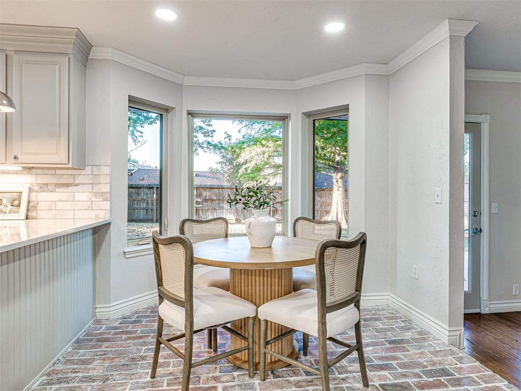 3305 W Rock Creek Road