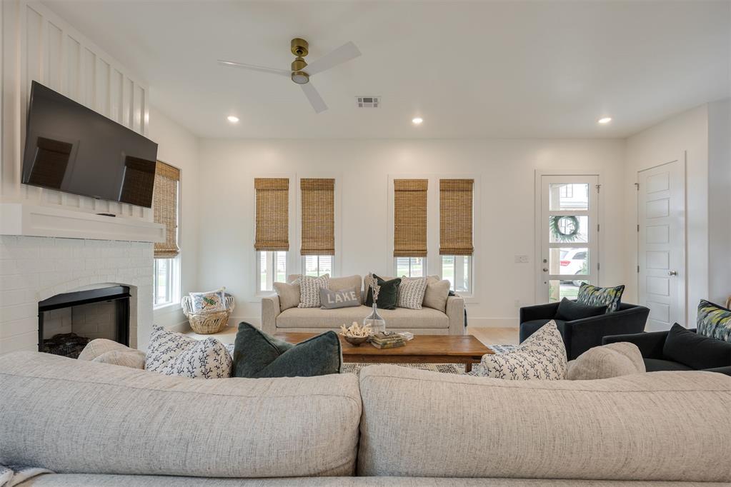 44 Ramble Along Road