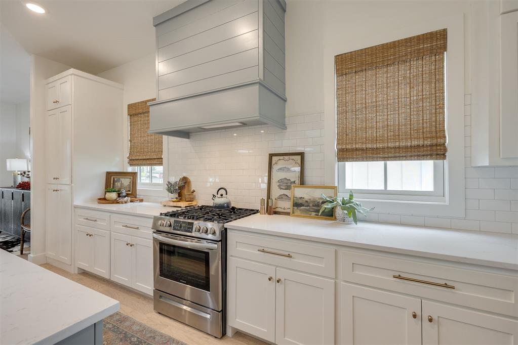 44 Ramble Along Road